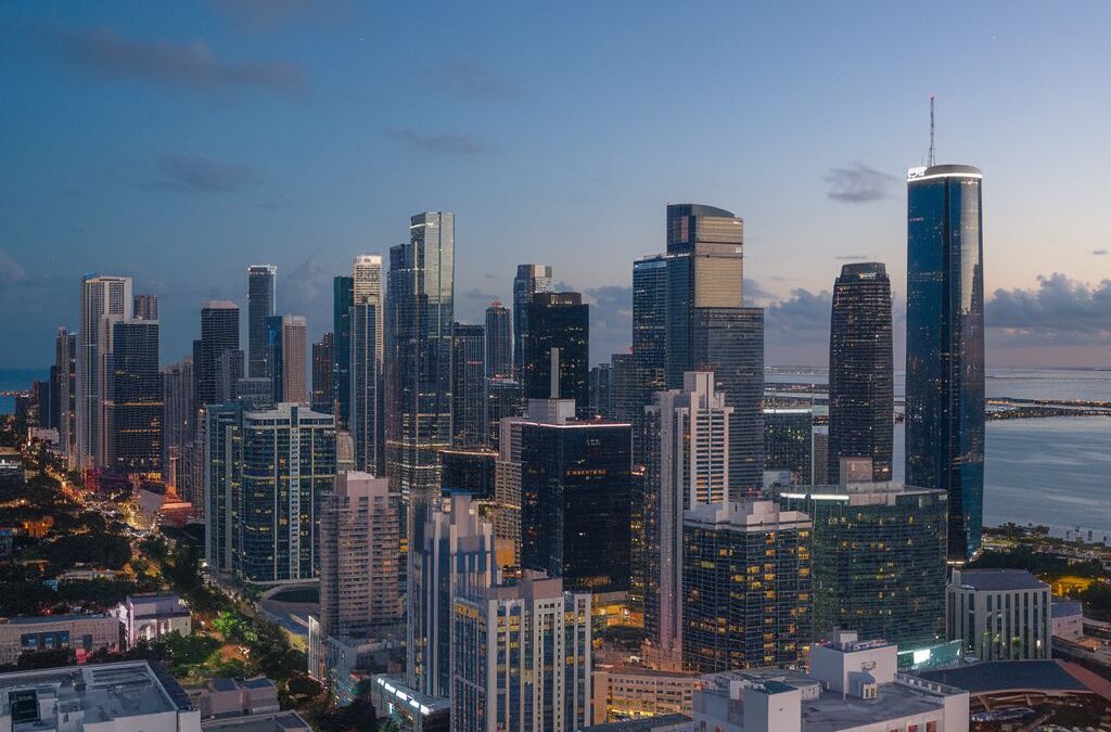 ¿Cómo gestionar tu propiedad en Miami desde el extranjero y asegurar una inversión rentable?
